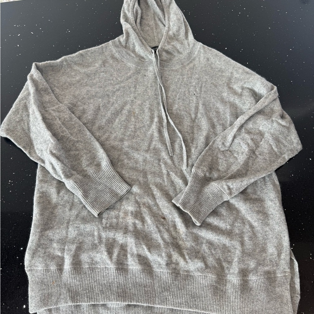 Gray Men's Lord & Taylor Cashmere Sweater - Picture 3 of 8
